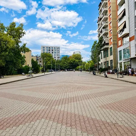 Апартаменты Vatra Free Parking Тирана